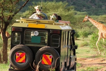Discover the Wonders : Nairobi - Amboseli – Naivasha – Maasai Mara