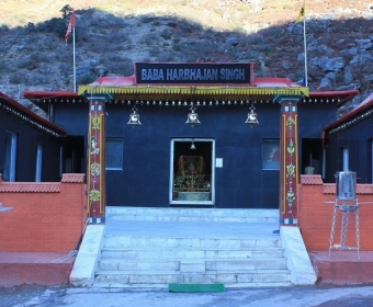 visit the baba mandir during your sightseeing